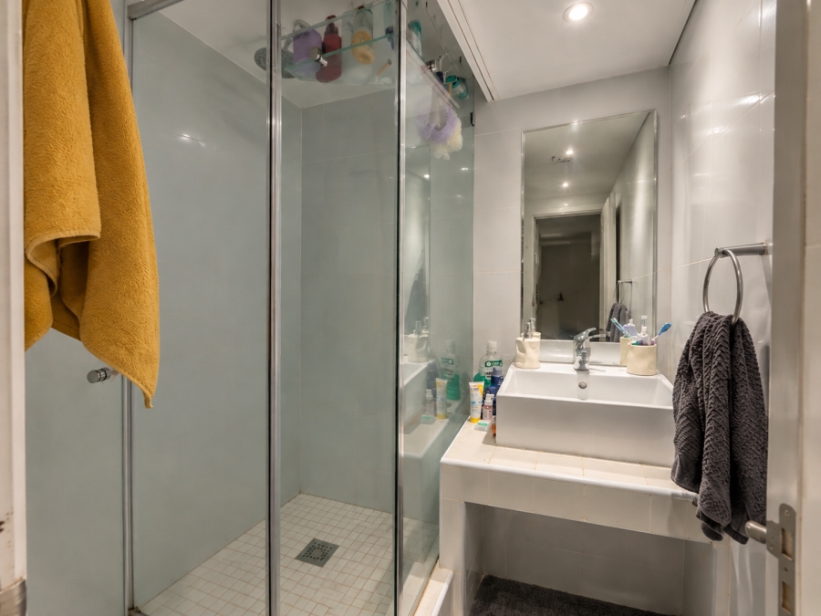 To Let 1 Bedroom Property for Rent in Oranjezicht Western Cape